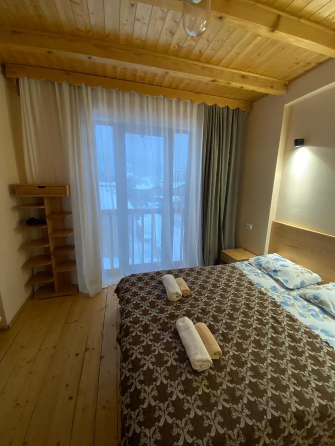 Sana Guest House Mestia Eksteriør billede
