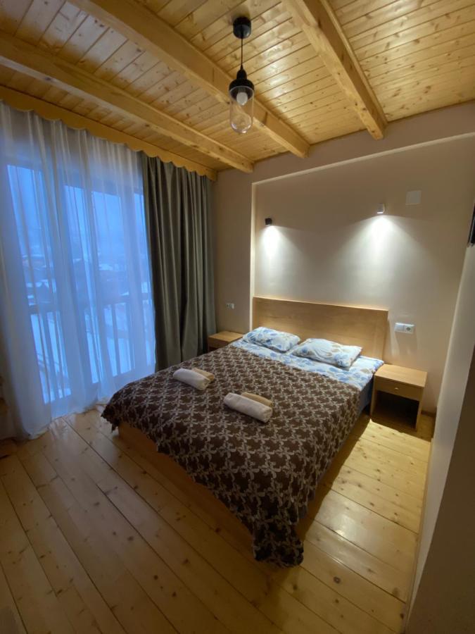 Sana Guest House Mestia Eksteriør billede